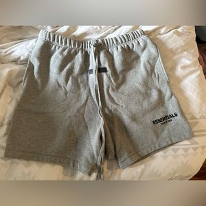 Men’s Fear of God Essentials Grey Sweatshorts (M)